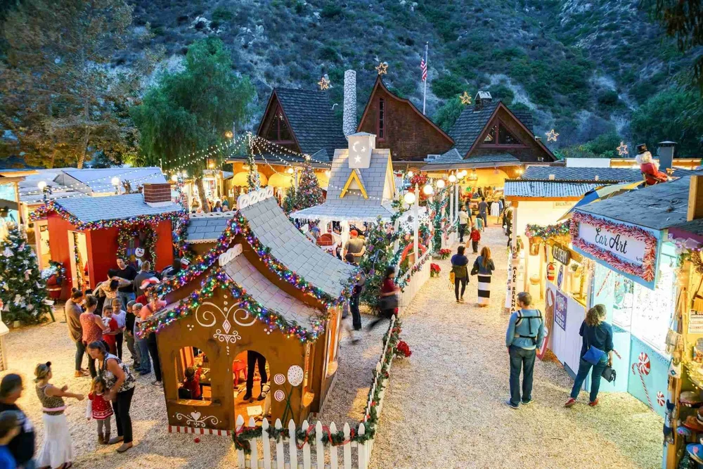 Sawdust Art Festival Winter Fantasy